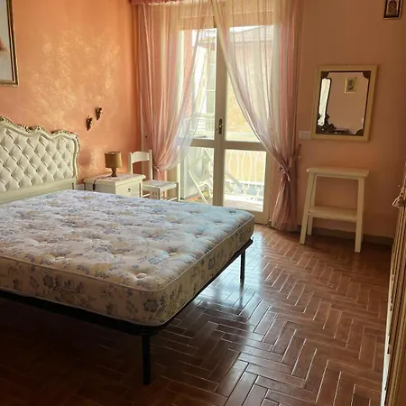 Διαμέρισμα Dimora Lunense *